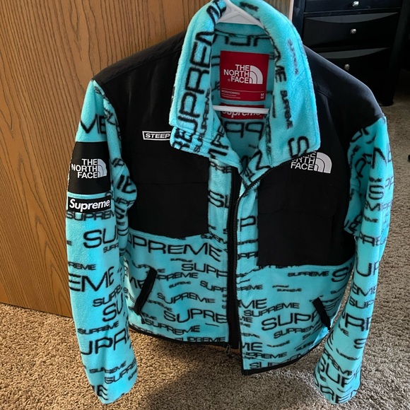Supreme fleece JackET NEW